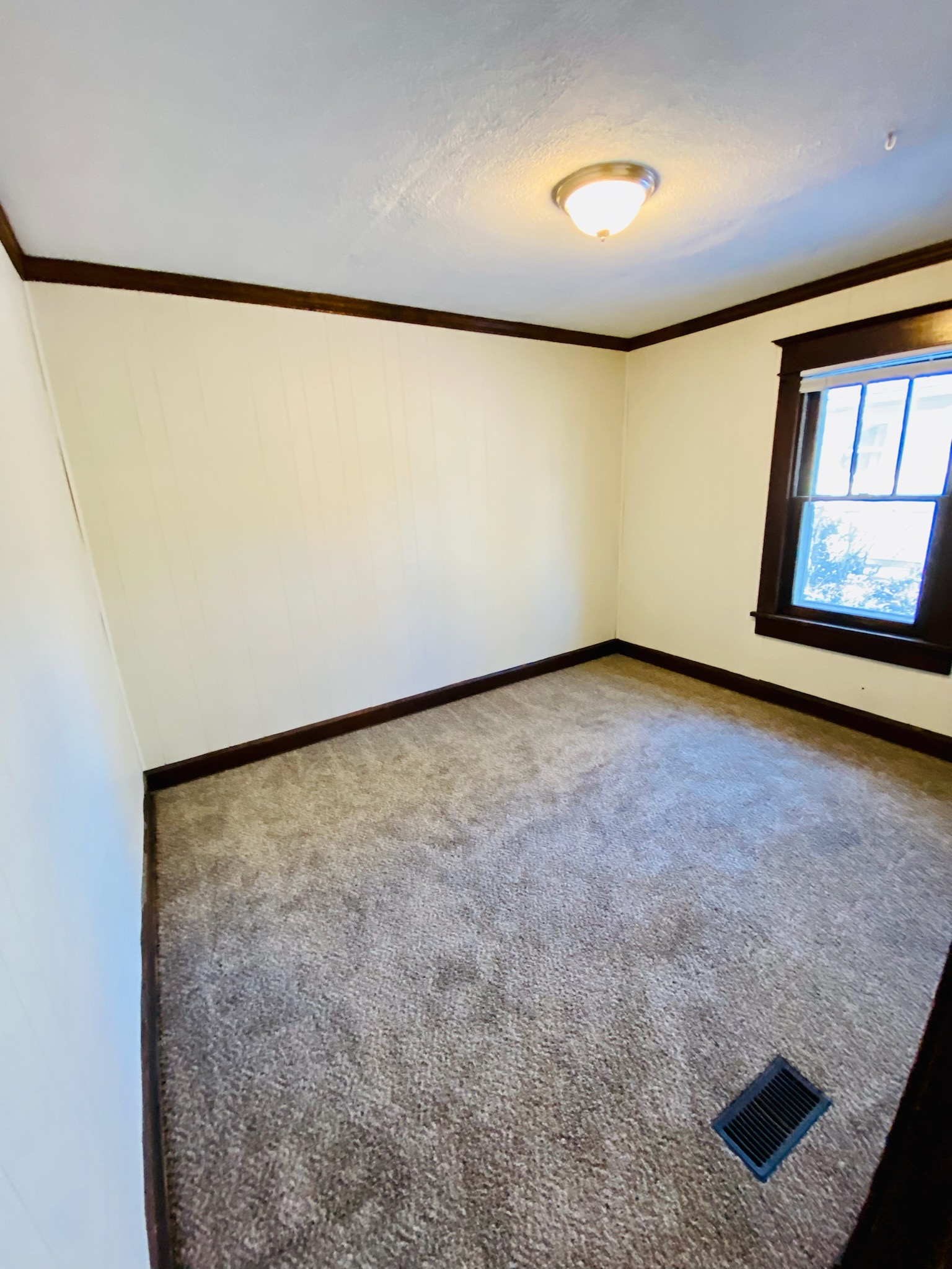 Burgess property photo 7