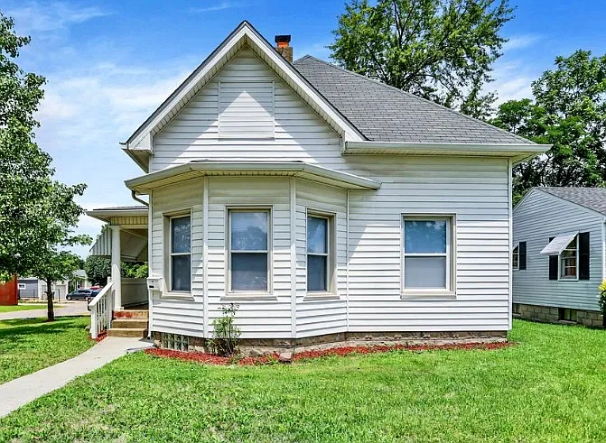 English property photo 1